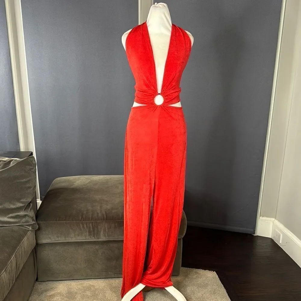 Women’s Red Deep V-Neck Halter Jumpsuit Ring Accent Wide Leg BodyCon Size L NEW